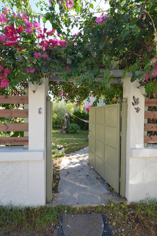 House With Big Garden Villa Corinth Eksteriør billede